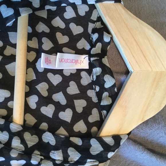 Semi-sheer polka dot blouse - Picture 4 of 4